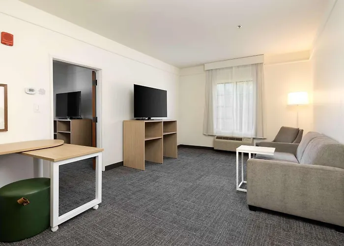 Comfort Inn & Suites Savannah Airport