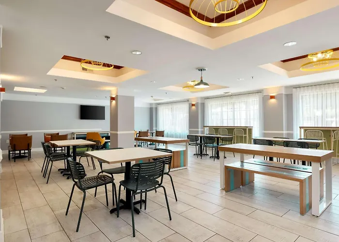 Spark By Hilton Savannah Airport