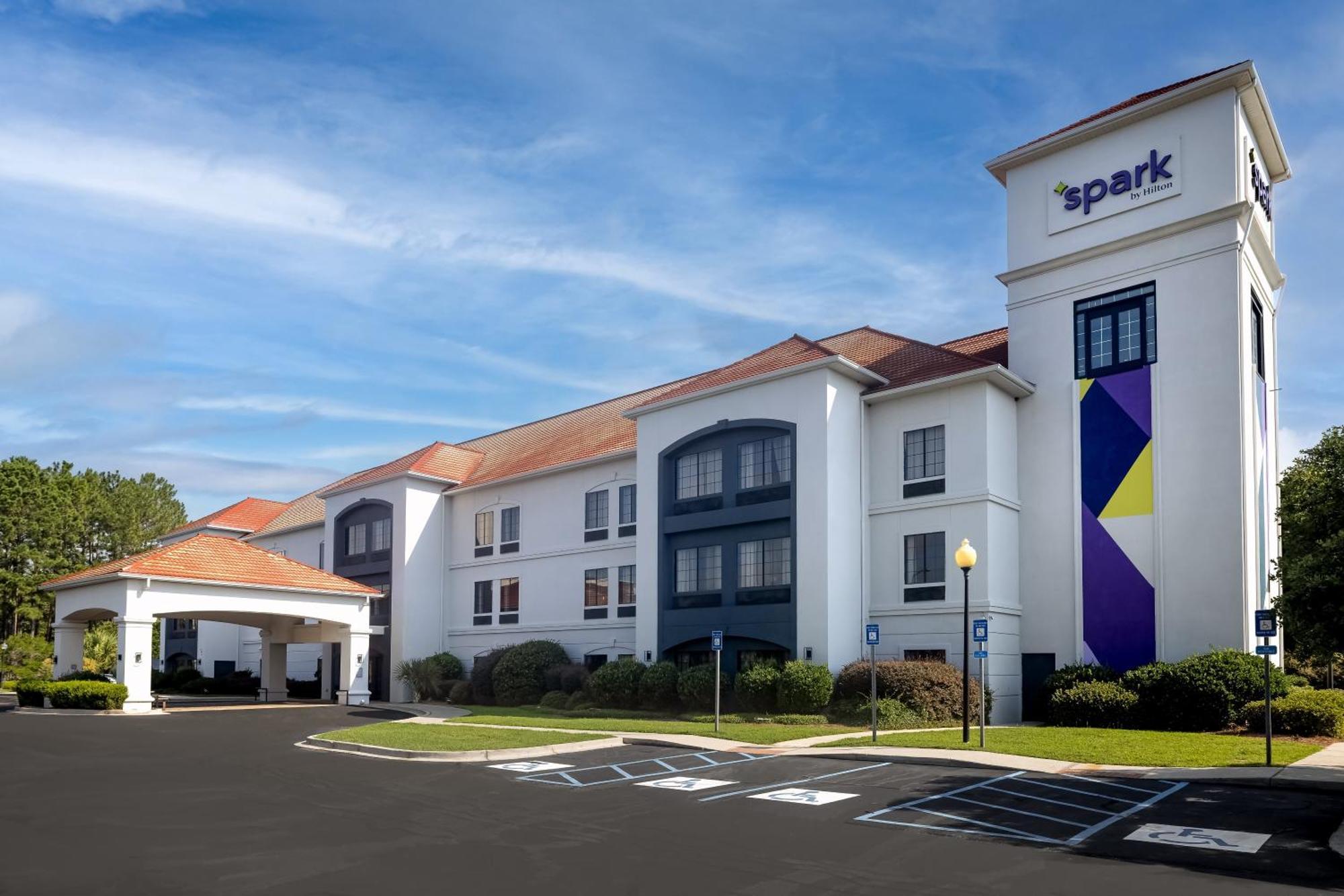 Spark By Hilton Airport 2* Savannah